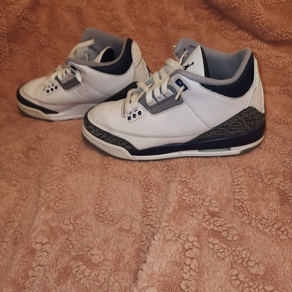 Air Jordan 3 Retro (BIG BOY) - Picture 2 of 8